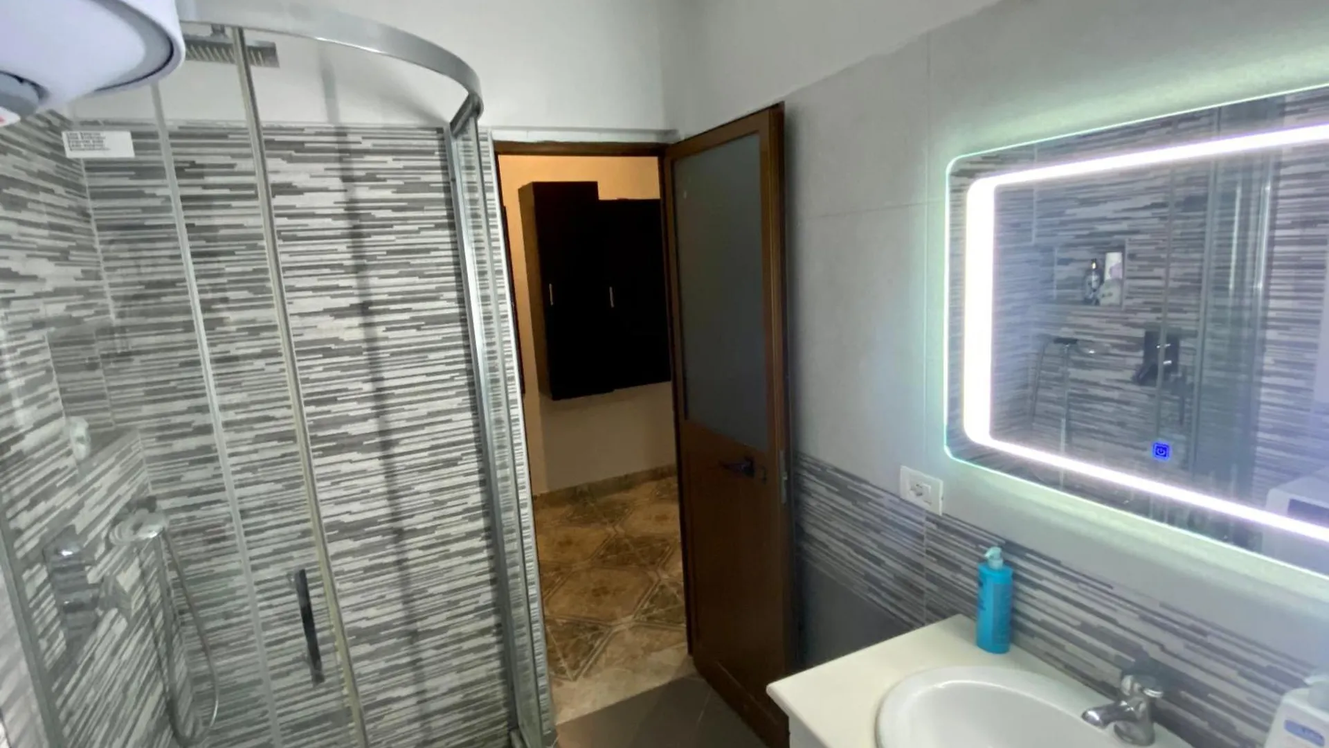 Prime Apartments Kamez 0*,